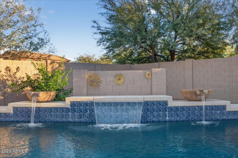 52-7855 E Kenwood St_RedHogMedia