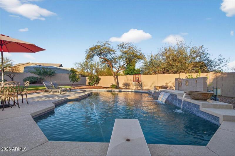 54-7855 E Kenwood St_RedHogMedia