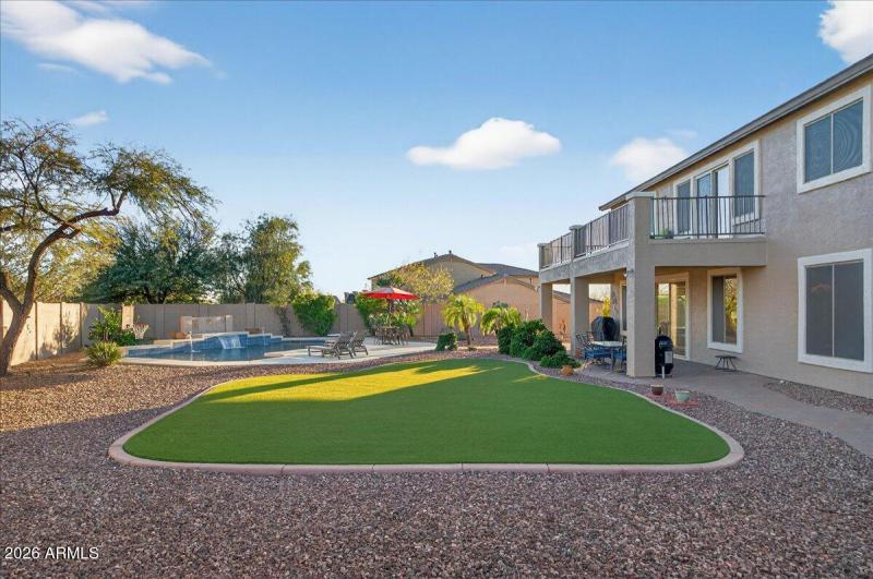 57-7855 E Kenwood St_RedHogMedia