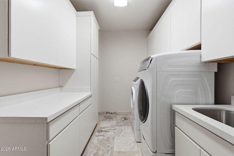 5332 W Misty Willow Lane