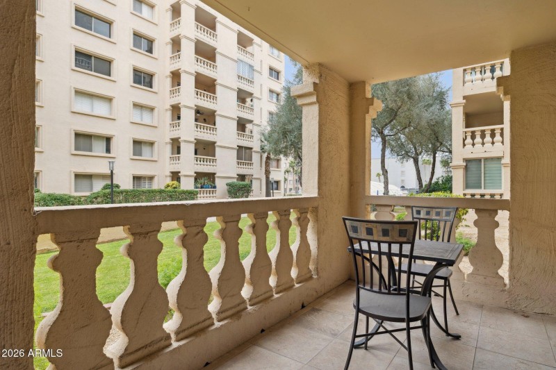 13-web-or-mls-7950-e-camelback-rd-bldg-2