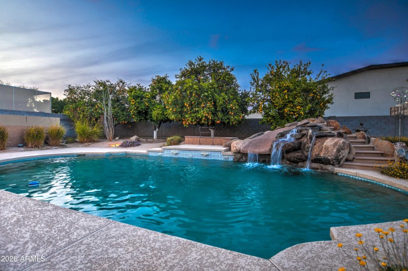 5332 W Misty Willow Lane