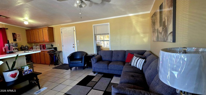 1324 North Saddleback Circle