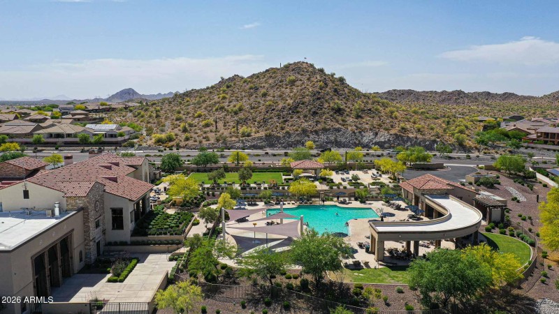 Estrella's Presidio Residents Club