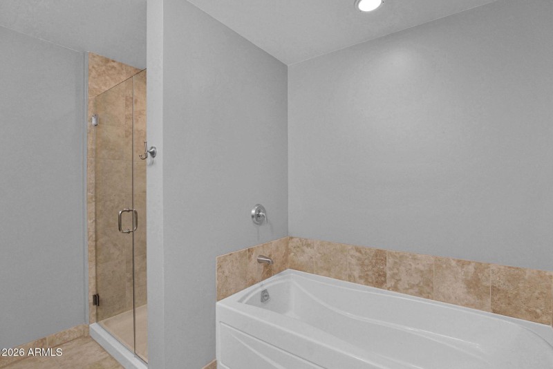 Separate Tub/Shower