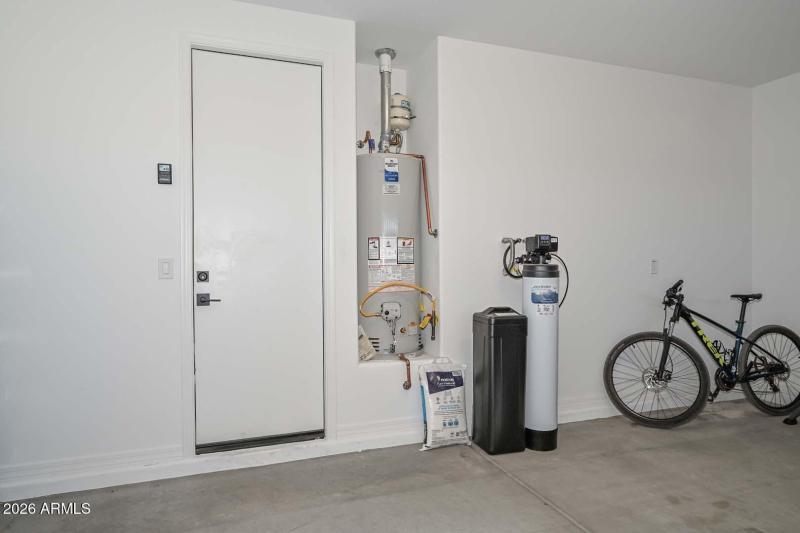 Garage-Water Softner
