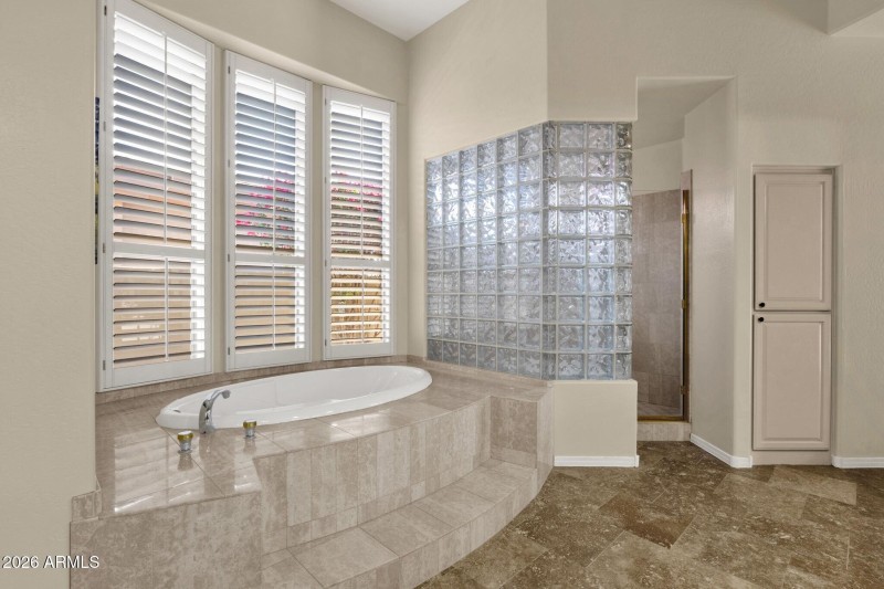 034_Primary Soaking Tub