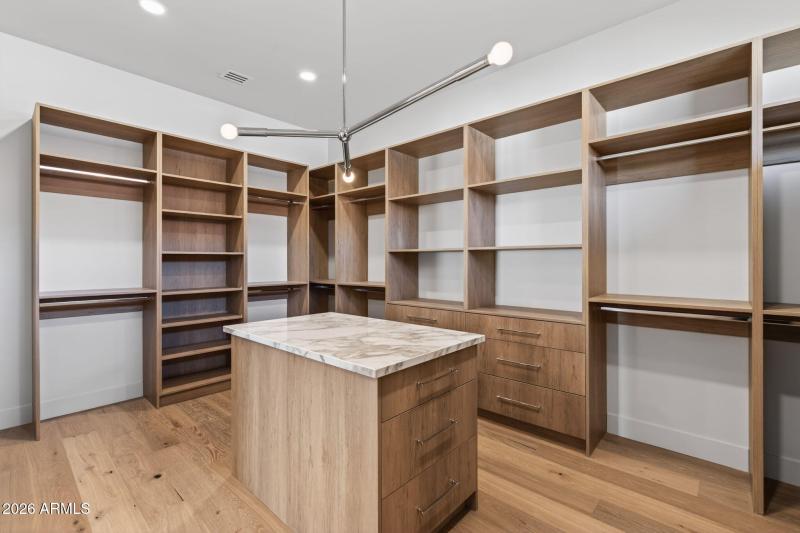 38-web-or-mls-038_REK00785