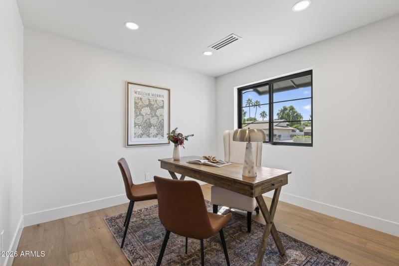 40-web-or-mls-041_REK00800