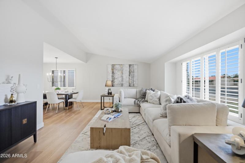 ight & Bright Family Room