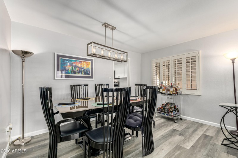 Light and Bright dining area