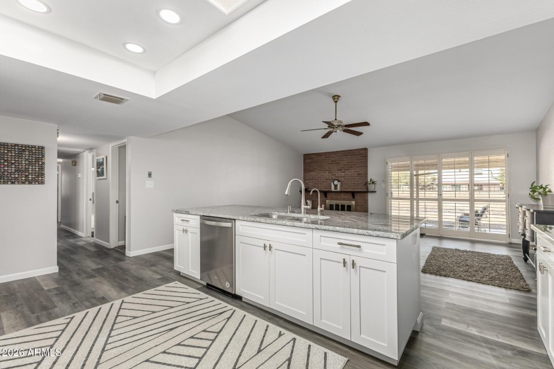 Spacious kitchen into sitting area