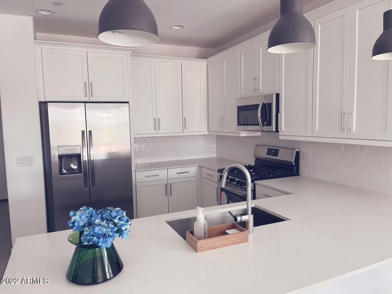 374C1F38-82CC-4231-9CE1-2AE7FEBC832A