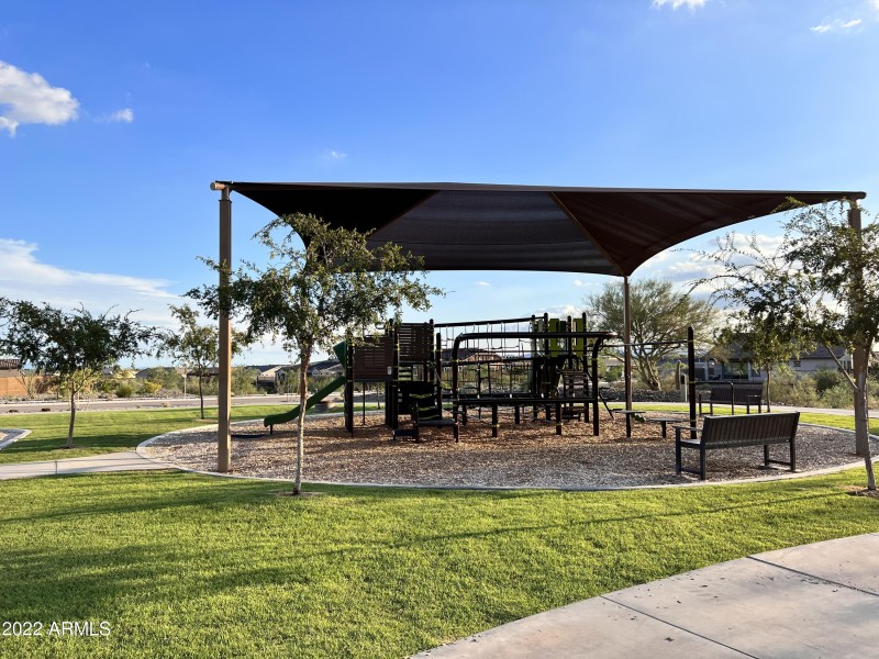 E5747B2A-5DC2-4F82-AF52-4B751B725787