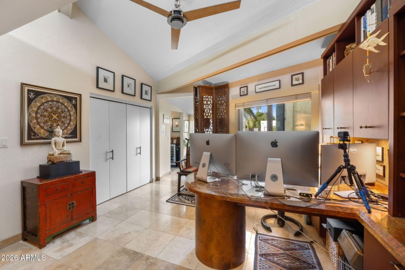 Bedroom 2/Office w/ Built-ins