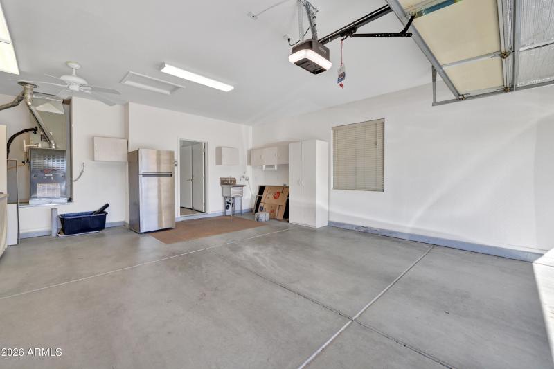 Garage Refer and Sink