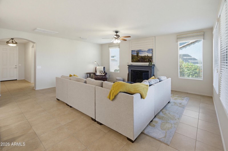 26864 W Piute Ave-29