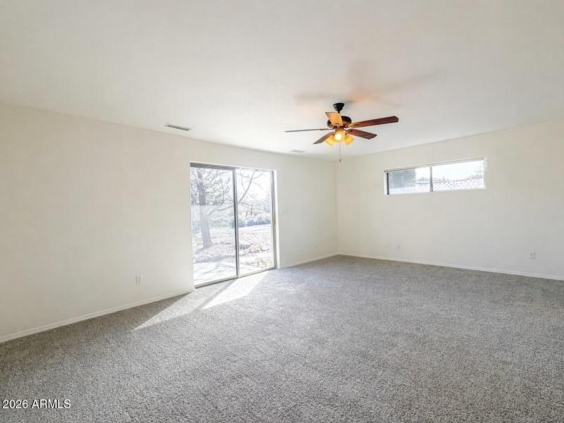 01C2D20B-7F75-40E9-92A2-0CEC029653DC