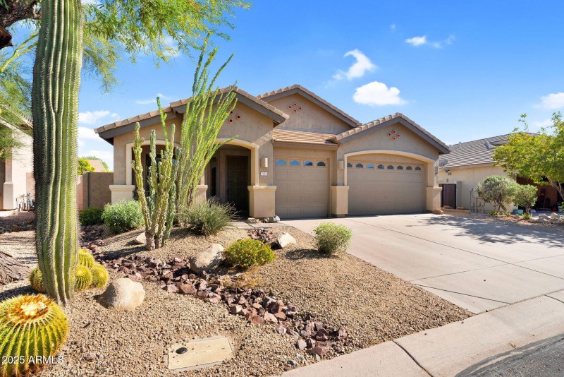 3-web-or-mls-7431 E Norwood St-4