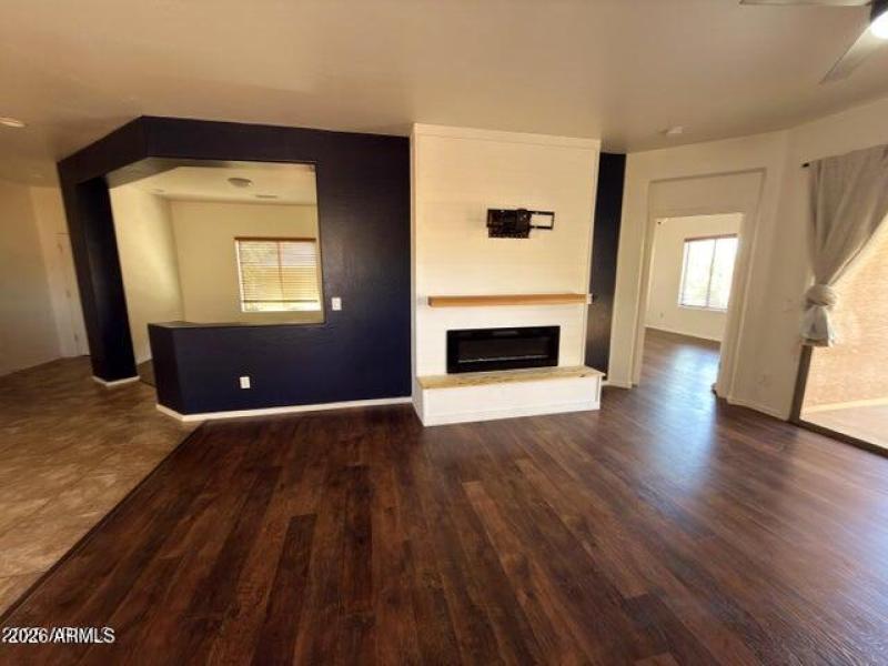 20251017232353705489000000-o