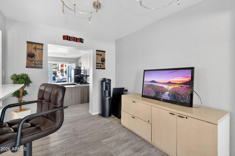 8-web-or-mls-17-W Flower St