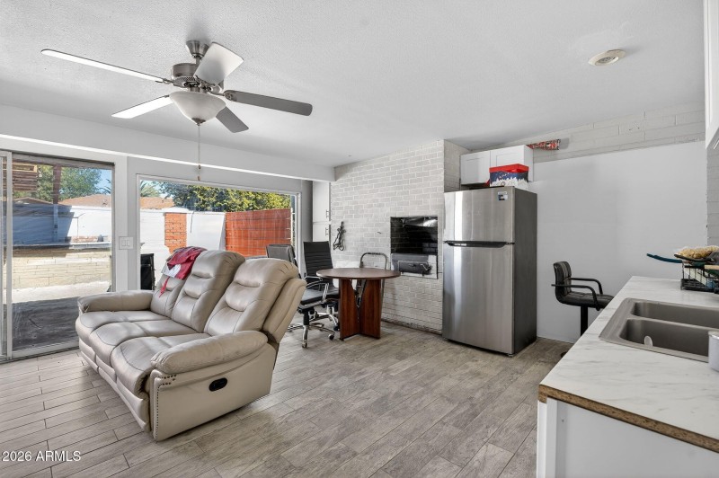 11-web-or-mls-32-W Flower St