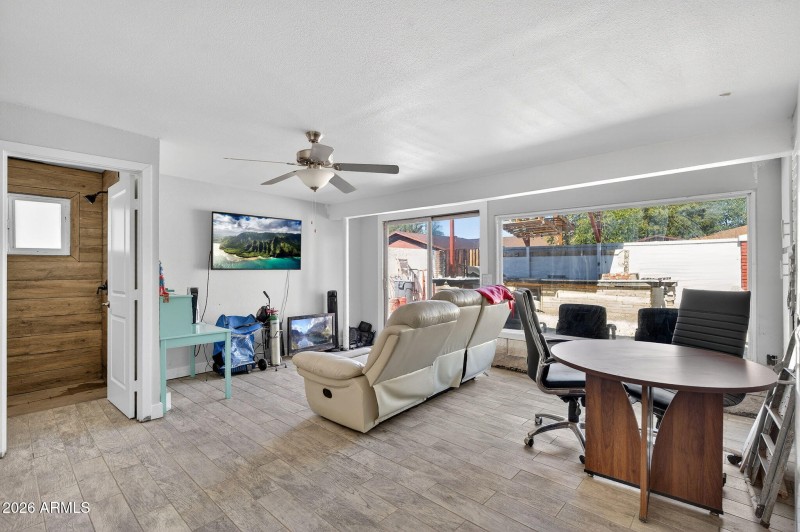 12-web-or-mls-35-W Flower St