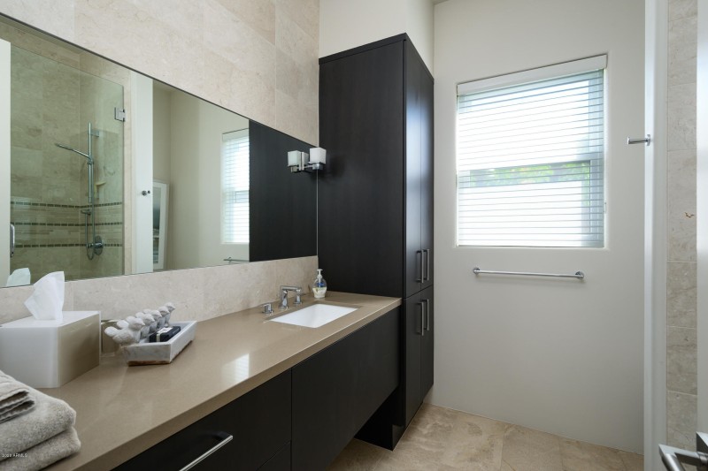 Ensuite Guest Bath