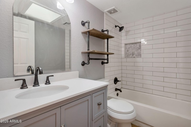 21-web-or-mls-QP-0649