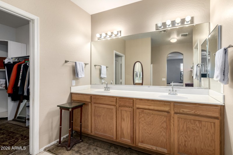 Primary - Dual Vanities