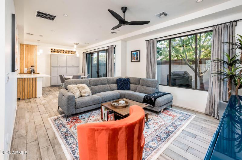 4416 N 27th Way - MLS-9