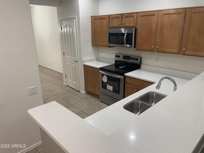 ABBAA8F9-AE1E-4243-B537-B66F5E2FFDB0