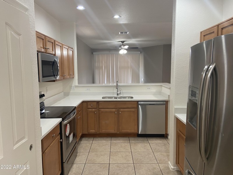 8072A520-5589-42D2-B8CB-319D9B15D318