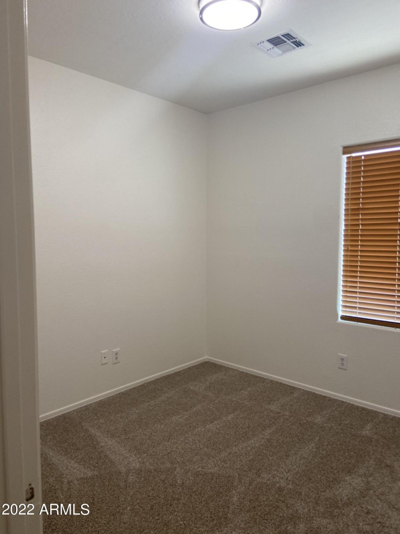 5A564D63-7696-423D-BE6E-F825FDC5DA17