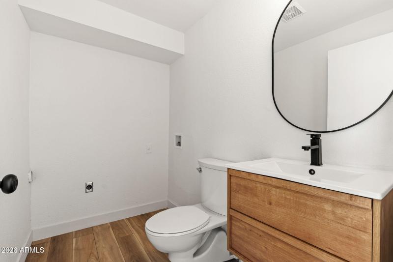 950 S Valencia Unit 14 - 12