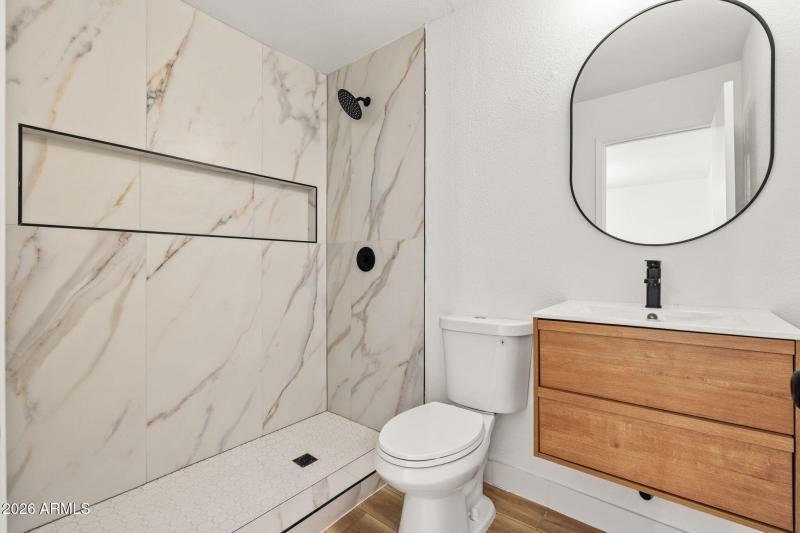 950 S Valencia Unit 14 - 18