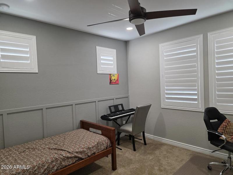 32129 N 126TH AVE 17