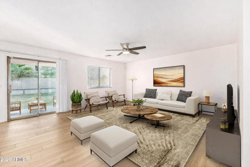 2391 W Allens Peak Dr-living