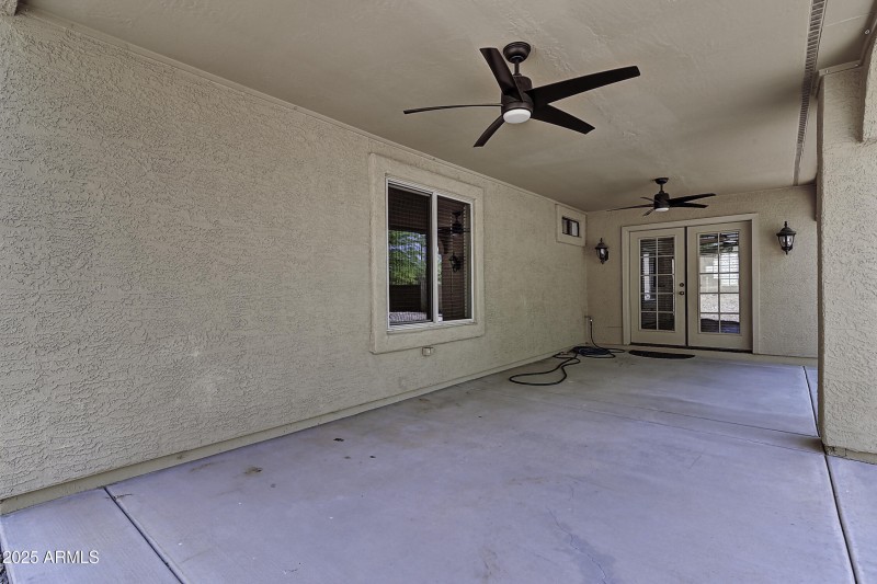 14004 N Sussex Pl (11)