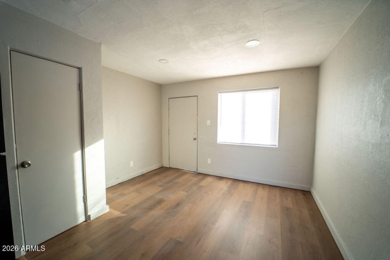 1bd:1ba living room
