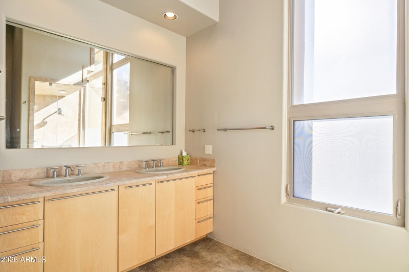 33-print-44123-n-23rd-st