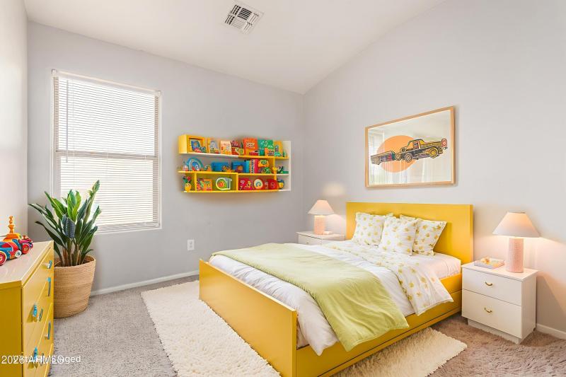18-Saddle - Kids Room - Standard - 2