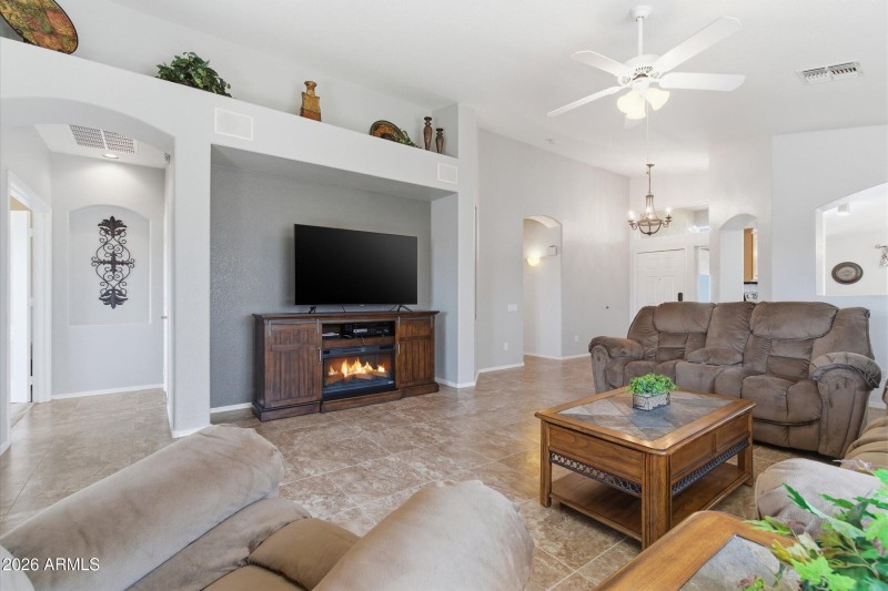 23-DSC03594_with_fire