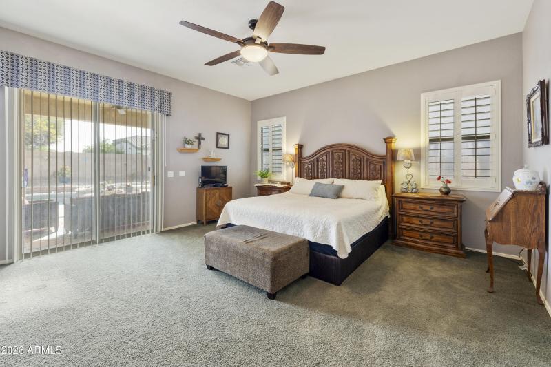 Primary bedroom w/exterior access