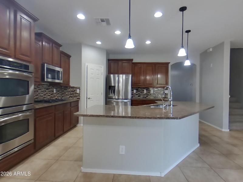 6_pc_hAvN9AN5Do_oCJpZ4Zafi_other_room_Ao