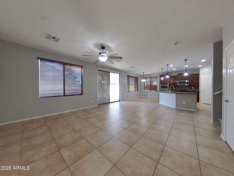 23_pc_Y6BnGJGTAD_oIhub5NO3Y_layout_0