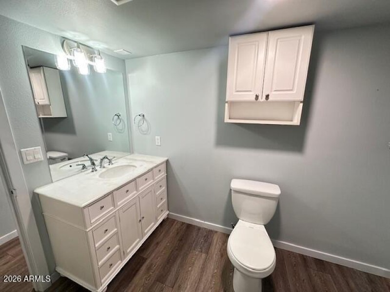 Bathroom:Toilet:sink