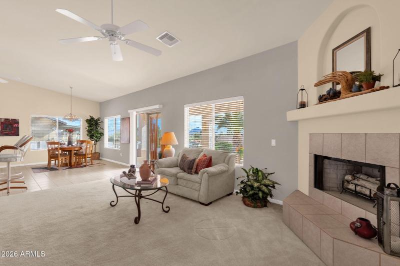 12-web-or-mls-16245-e-montrose-dr