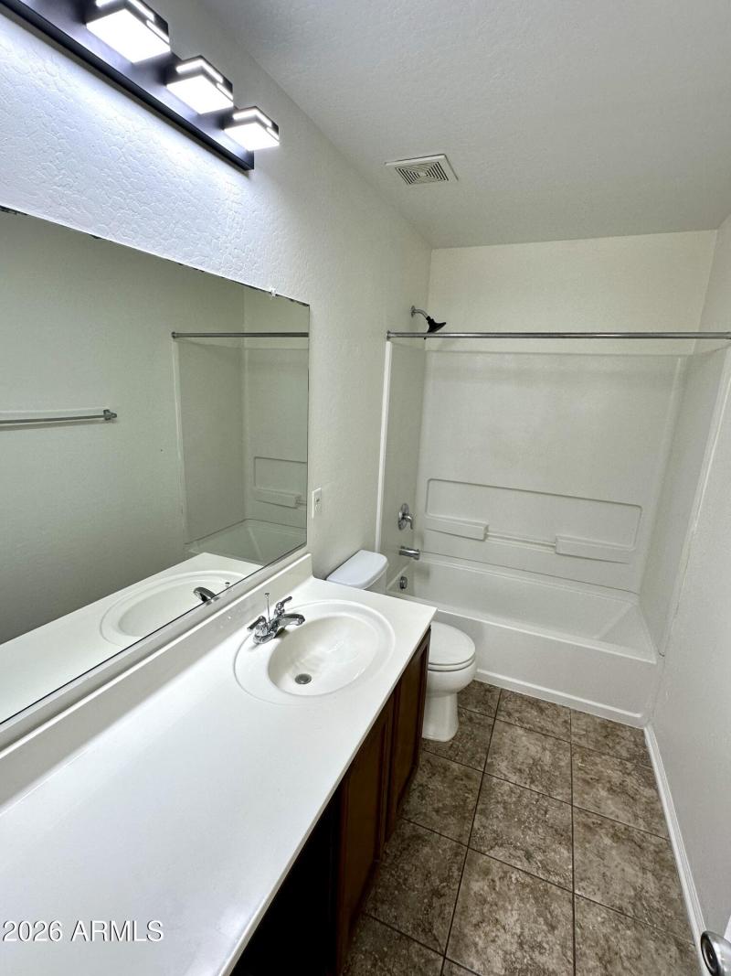 19 - 3 Upstairs Bathroom