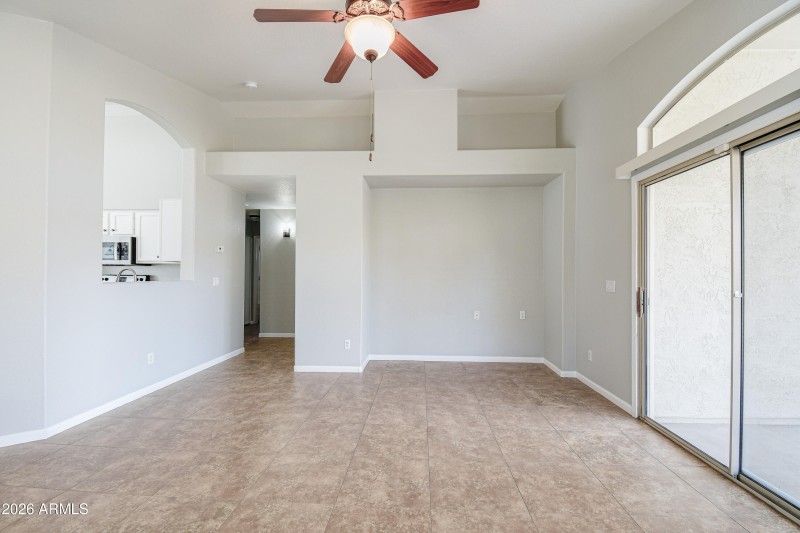 Media Niche for Big Screen TV